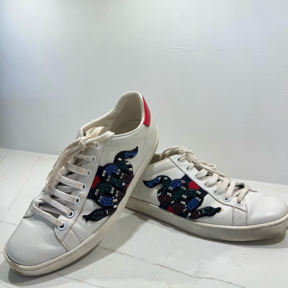 Gucci womens ”Ace” snake motif sneakers - Picture 2 of 2